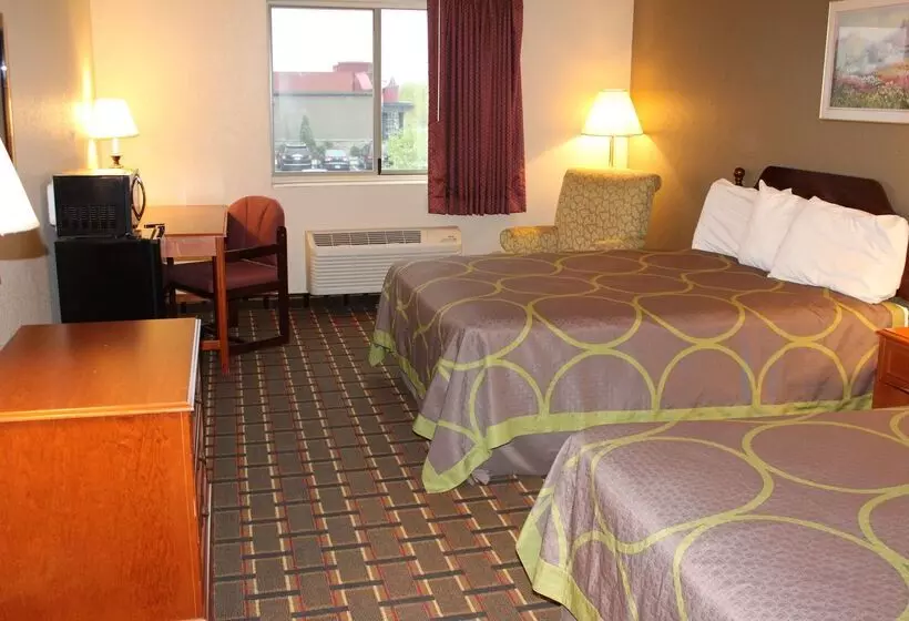 汽车旅馆  Super 8 By Wyndham Valparaiso