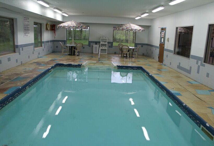 فندق على الطريق Super 8 By Wyndham Valparaiso