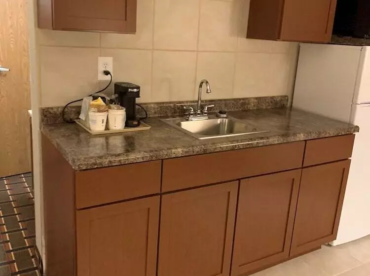 汽车旅馆  Super 8 By Wyndham Valparaiso