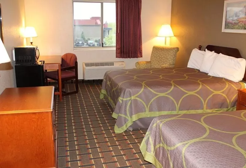 汽车旅馆  Super 8 By Wyndham Valparaiso