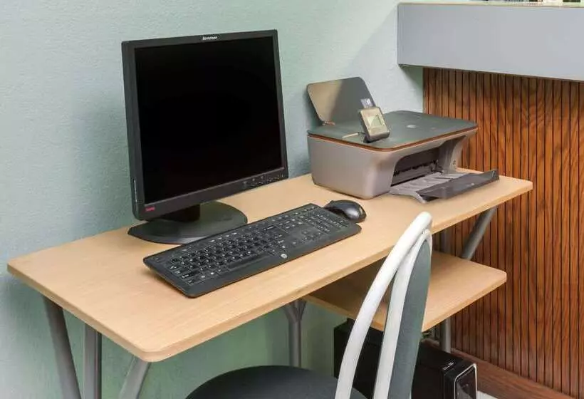 モーテル Super 8 By Wyndham Washington/peoria Area