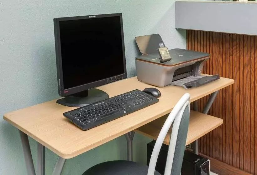 モーテル Super 8 By Wyndham Washington/peoria Area