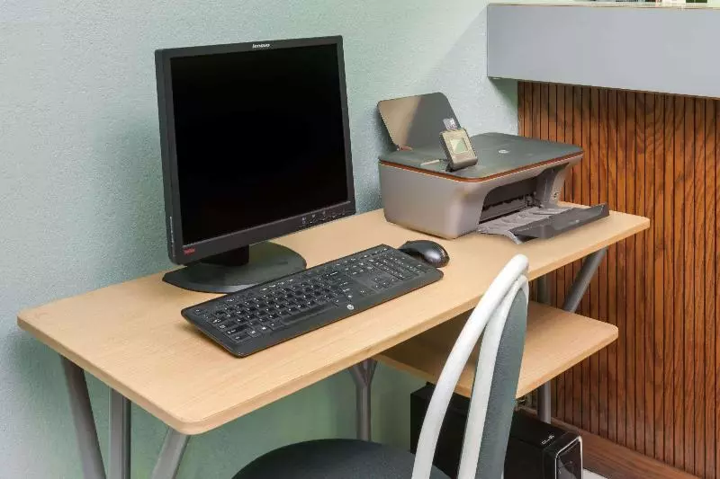 モーテル Super 8 By Wyndham Washington/peoria Area