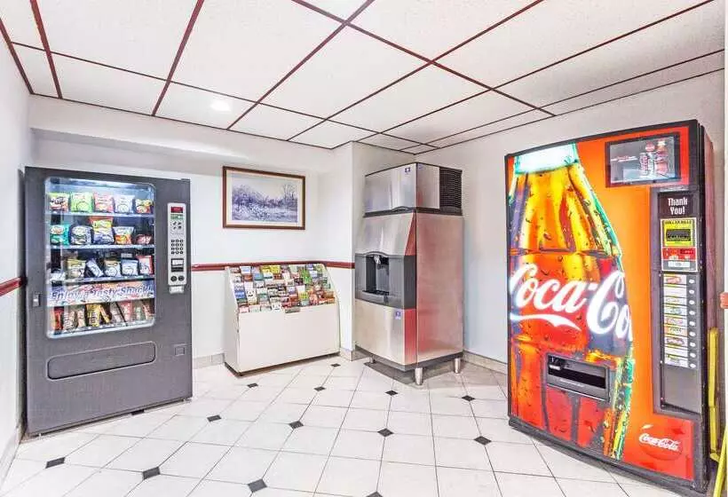 모텔 Super 8 By Wyndham Winchester Va