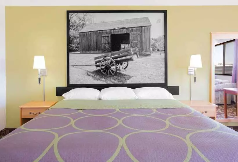 فندق على الطريق Super 8 By Wyndham Independence Ia