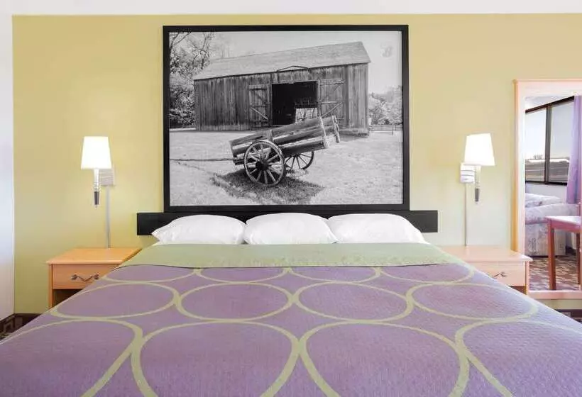 فندق على الطريق Super 8 By Wyndham Independence Ia