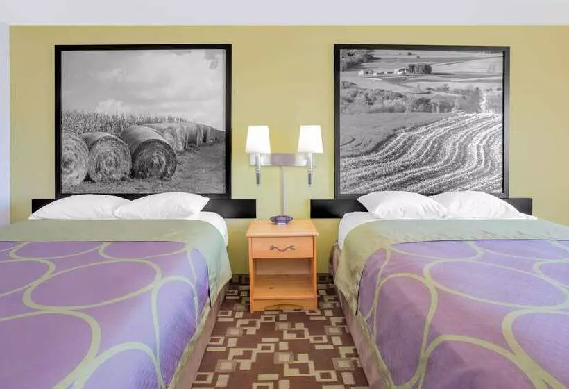 فندق على الطريق Super 8 By Wyndham Independence Ia