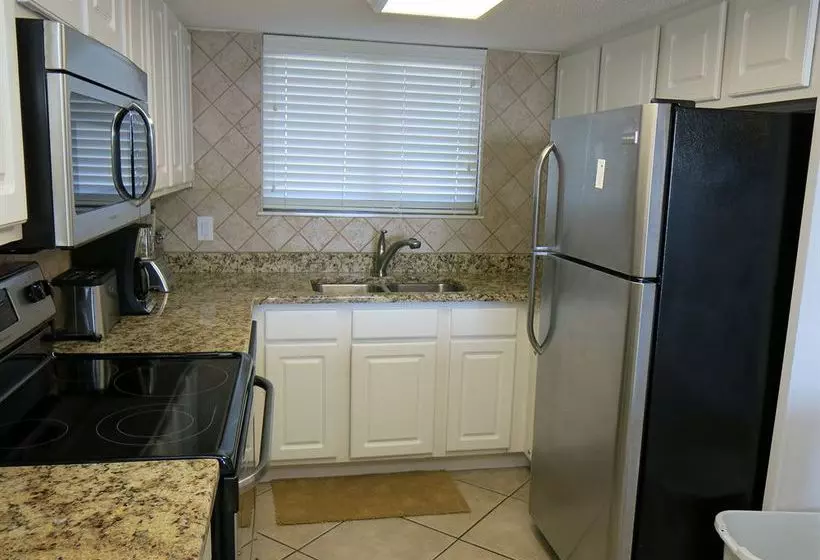 Sun Destin Beach Resort