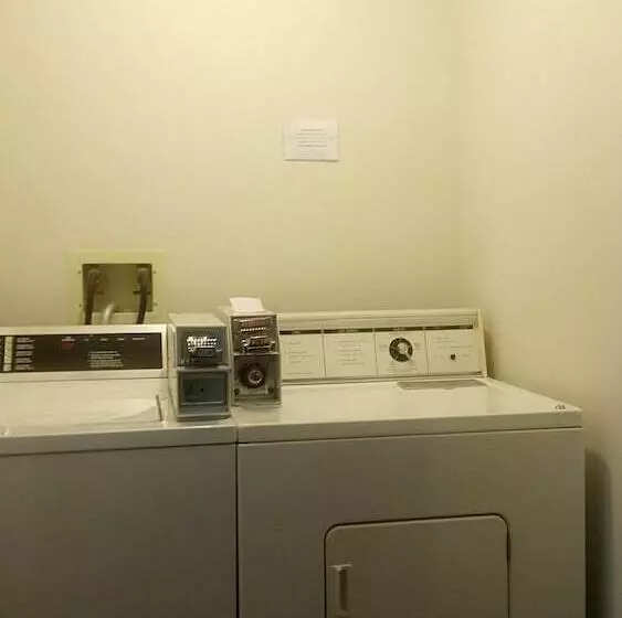 فندق على الطريق Sibley Inn