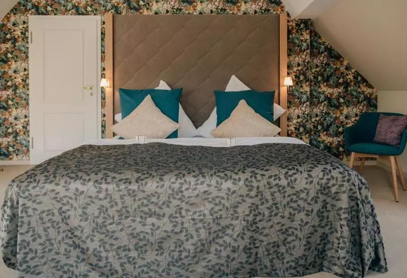 ペンション Cavalierhaus Branitz