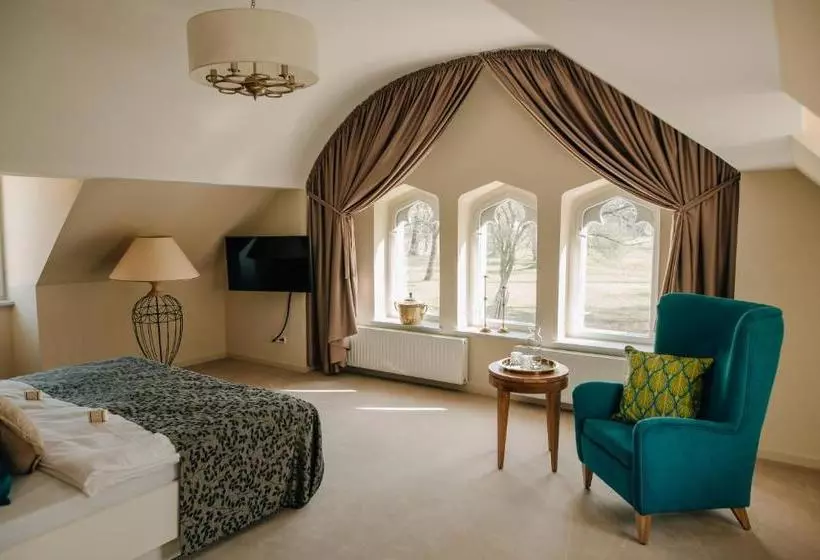 ペンション Cavalierhaus Branitz