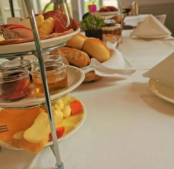 ペンション Cavalierhaus Branitz