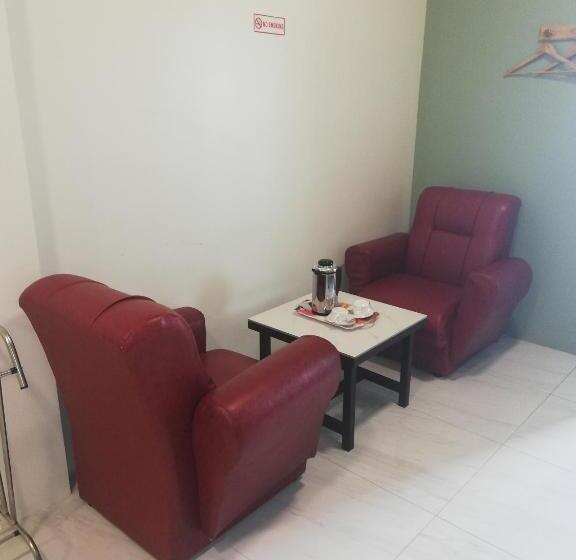 Supreme Hotel Yangon