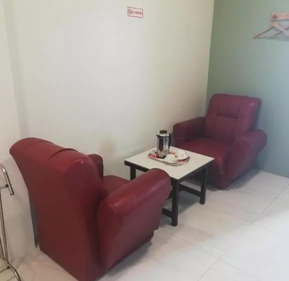 Supreme Hotel Yangon