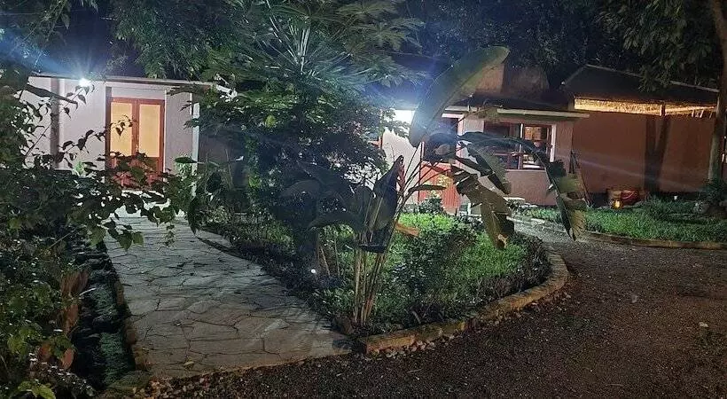 هتل Kizumba House