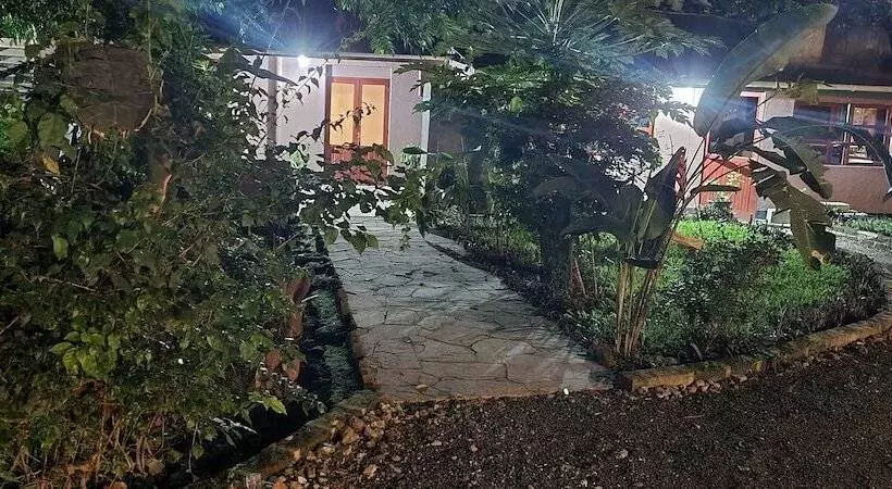 هتل Kizumba House