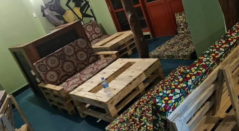 هتل Kizumba House