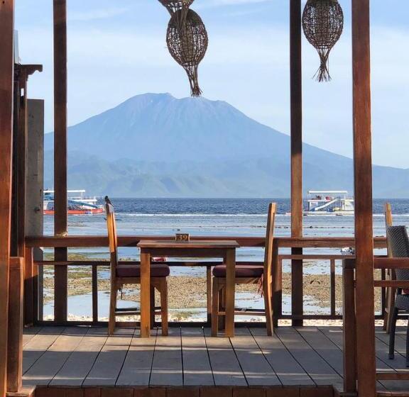 فندق Nusa Indah Onai