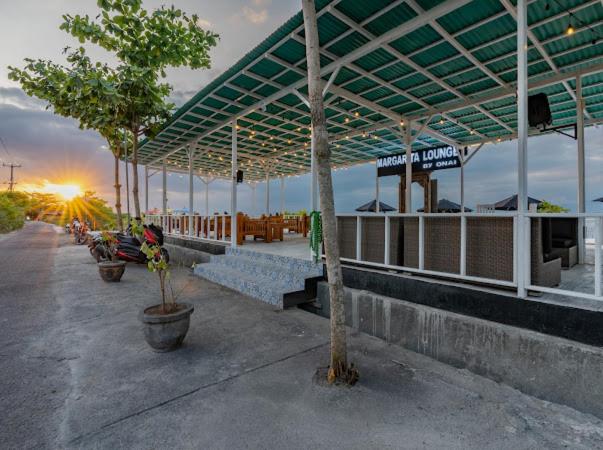 فندق Nusa Indah Onai