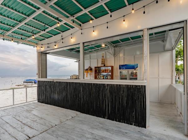 فندق Nusa Indah Onai