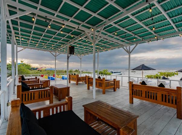 فندق Nusa Indah Onai