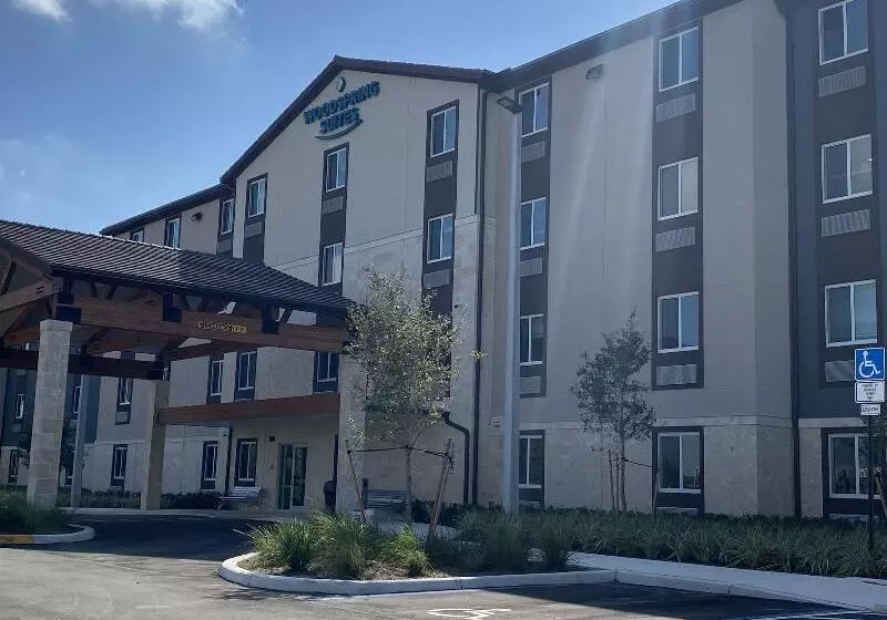 ホテル Woodspring Suites Tamarac