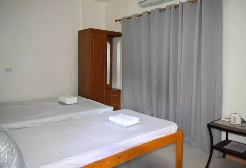 Retkeilymaja Charlina Inn Panglao