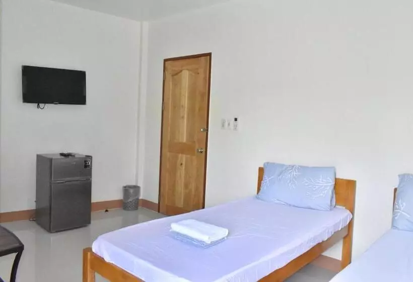 Retkeilymaja Charlina Inn Panglao