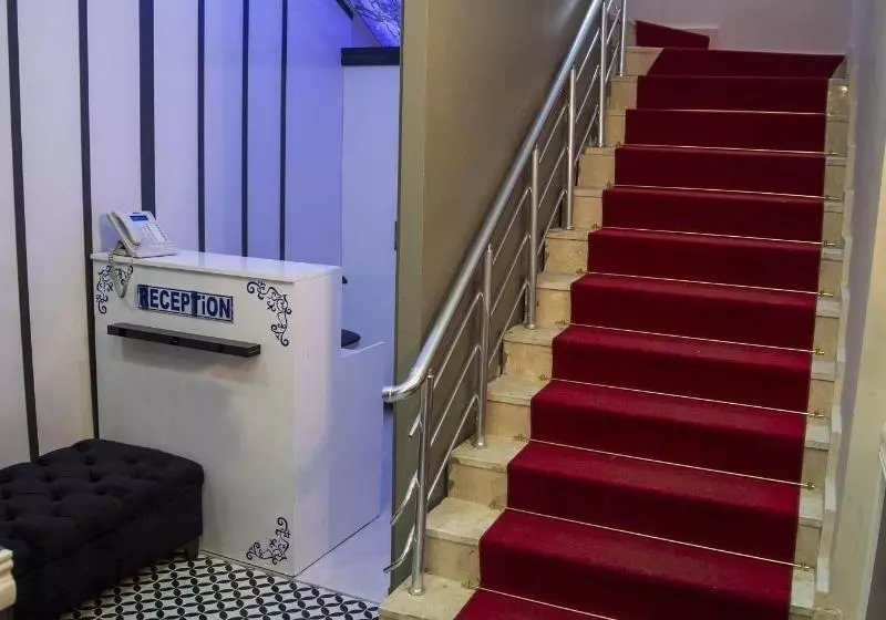 ベッドアンドブレックファースト Comfort Hotel Van