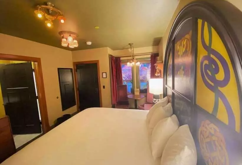 Hotelli Mcmenamins Elks Temple