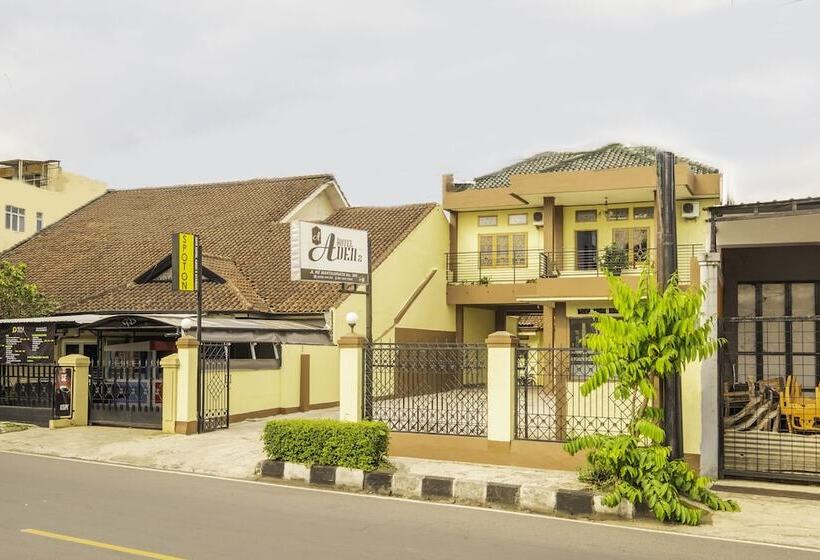 Spot On 2395 Hotel Aden 2 Syariah