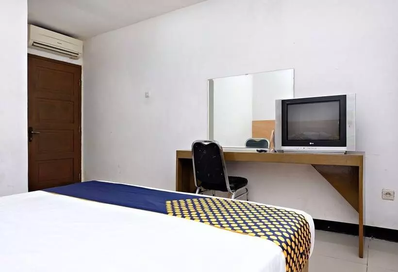 Hotelli Spot On 2661 Wisma Maysara Makassar