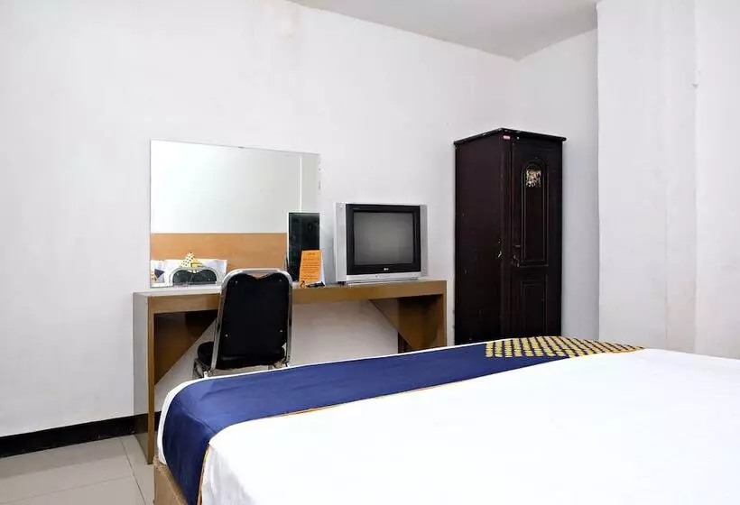 Hotelli Spot On 2661 Wisma Maysara Makassar