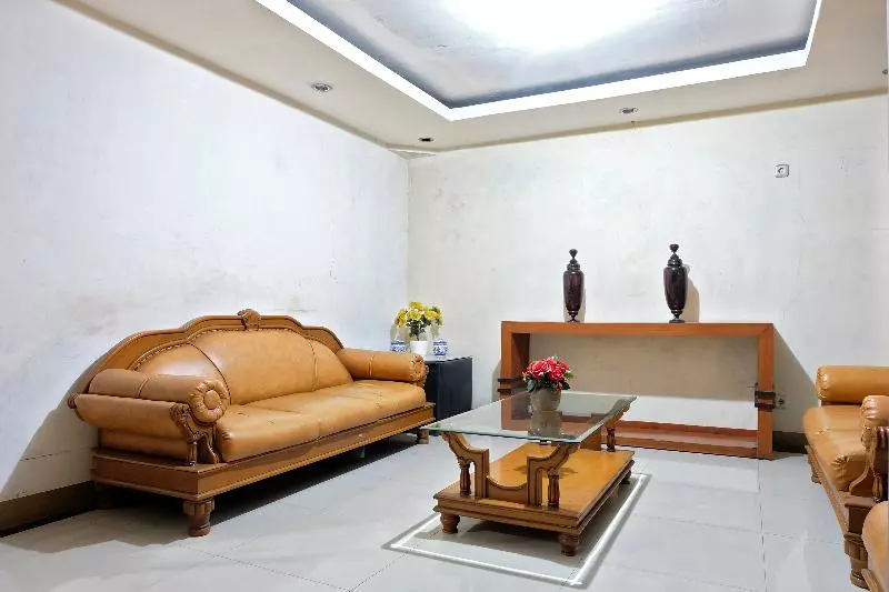 Hotelli Spot On 2661 Wisma Maysara Makassar
