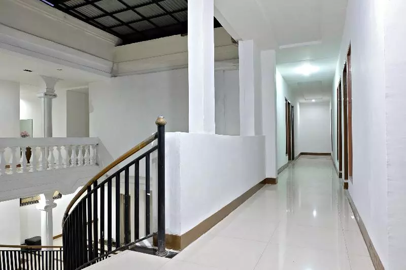 Hotelli Spot On 2661 Wisma Maysara Makassar