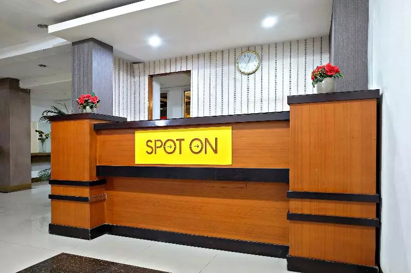 Hotelli Spot On 2661 Wisma Maysara Makassar