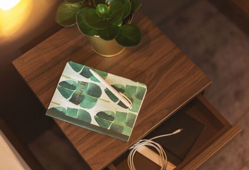 Hotel Holiday Inn   The Niu, Bricks Hamburg Eppendorf, An Ihg