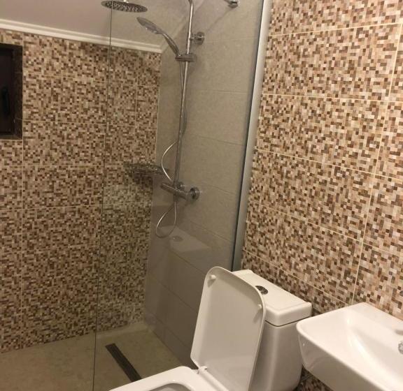 פנסיון New House