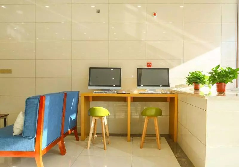 Hotelli Greentree Inn Shangqiu Liangyuan District Suiyang Avenue