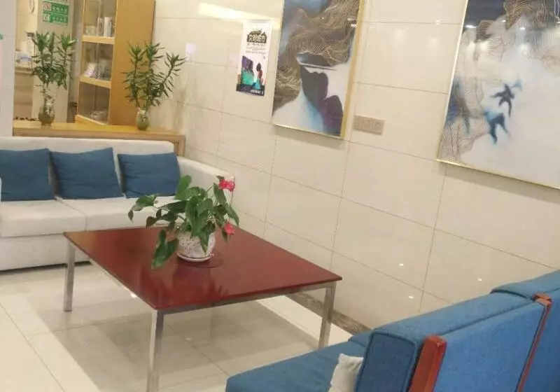 Hotelli Greentree Inn Shangqiu Liangyuan District Suiyang Avenue