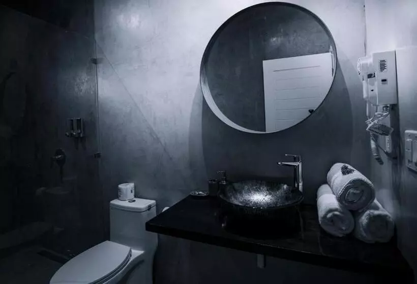 هتل La Placita Inn