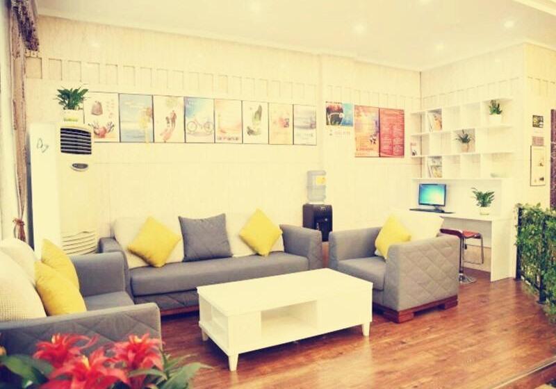 Hotel Shell Lishui High Speed Railway Station