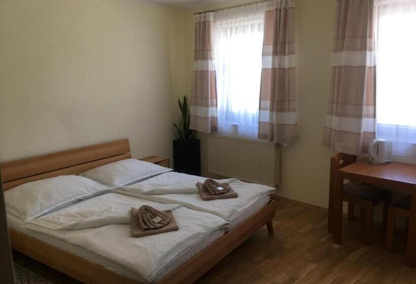 ベッドアンドブレックファースト Lindenhof Ybbs