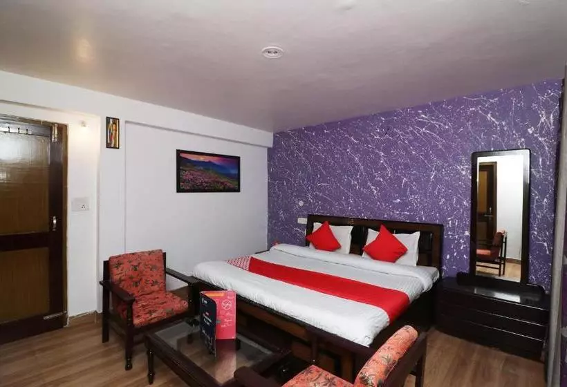 Hotelli Oyo 22268 The Janvi Cottage