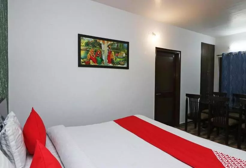 Hotelli Oyo 22268 The Janvi Cottage