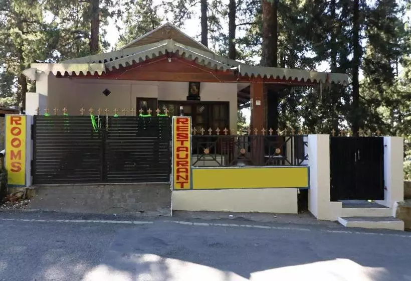 Hotelli Oyo 22268 The Janvi Cottage