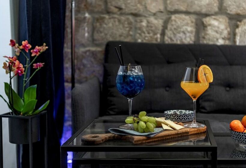 Old Town Fantastic 2