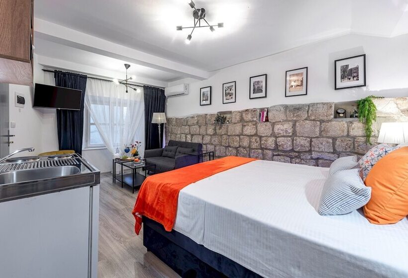 Old Town Fantastic 2