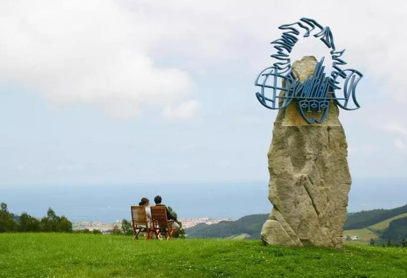 Eco Hotel Rural Lurdeia   Adults Only