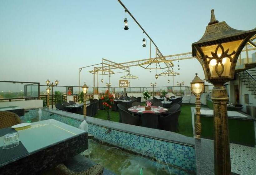 בית מלון כפרי Bharat Palace